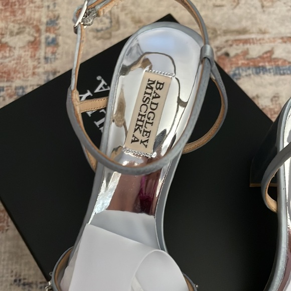 NWT-Badgley Mischka Women's Blaine Heeled Sandal, size 7.5, whisper blue satin - Picture 11 of 16